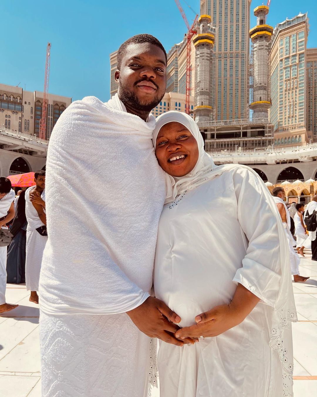 Cute abiola and his wife welcomes their 1st child (Photos)