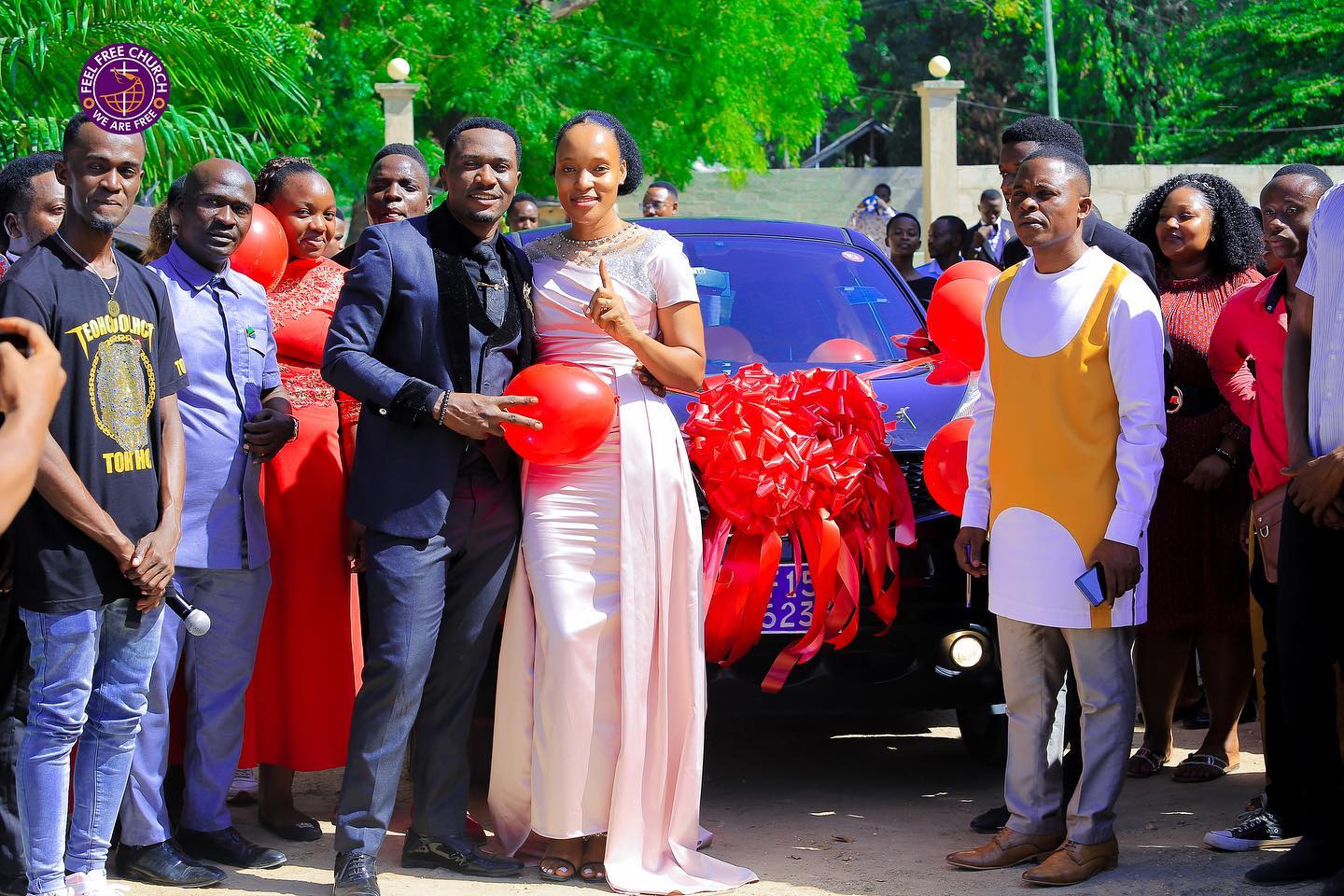 Pastor gifts his wife a car days after Extra-martial scandal affair 
