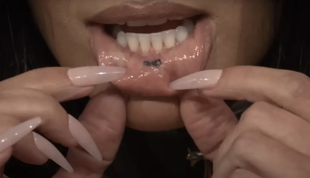 4421ef5d 80e8 4c5b 800f 3c7b84e786f1