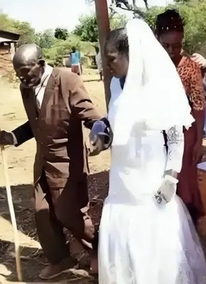 36a807ef cc57 4690 82b6 f42bd4a4c7d5