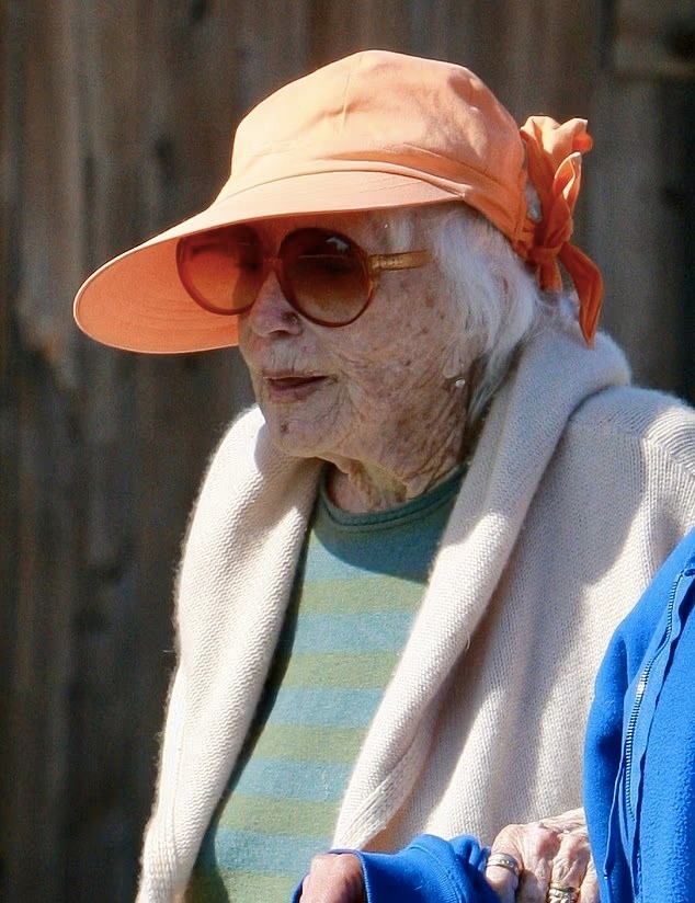 49c2aeec 95eb 4225 9122 cd7c779a8000