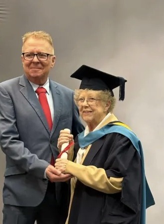 4cec0e03 e135 4347 adde 8a1f83e83b16