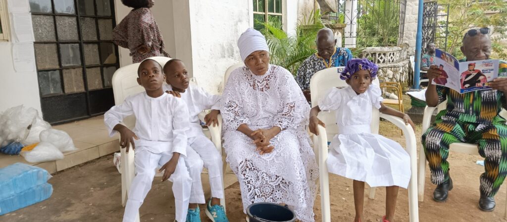 32e067aa f27b 4e18 af9b c5ec7ff6c0e2 1