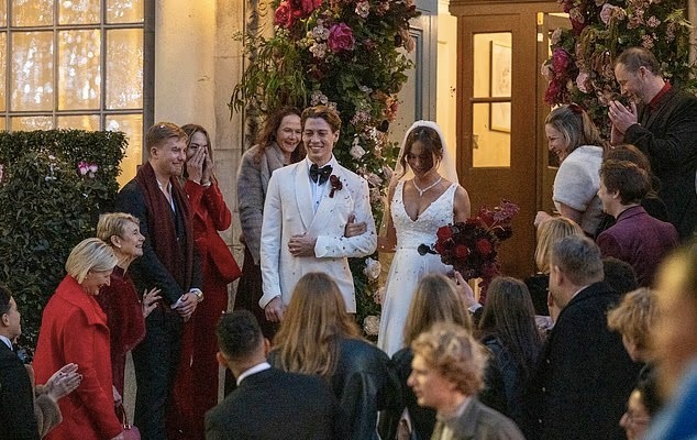 33de8226 a420 4b29 a5d8 1604642f397d