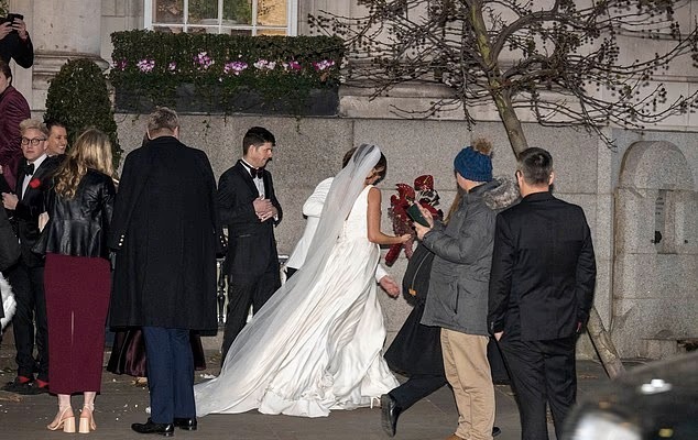 3aeaaac2 408a 48cf b958 2a36a4aeb6ad