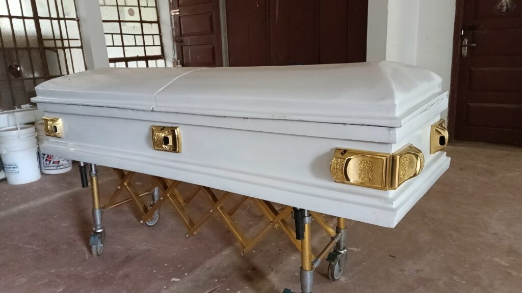 6dcc1d93 a1b2 48dc b177 e8c3ed3917d8 1