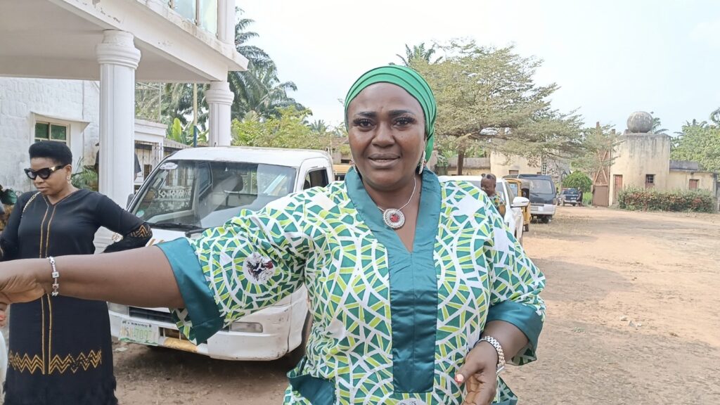 a0b41ab3 4492 42fe 9d7a d858f9fc09f2